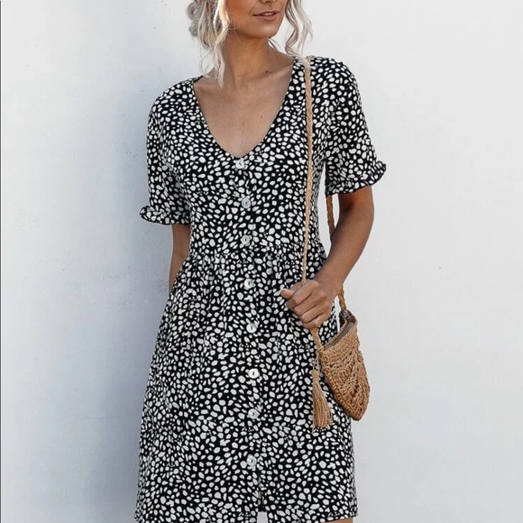 Button Dalmatian Print Dress - Picture 5 of 8